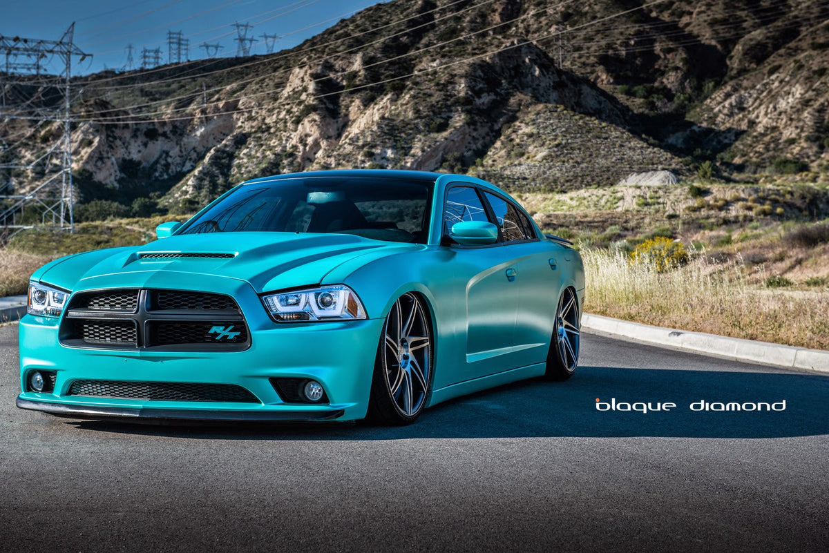 2013 Dodge Charger Daytona with 22 Inch BD-1’s in Matte Graphite Machine Face