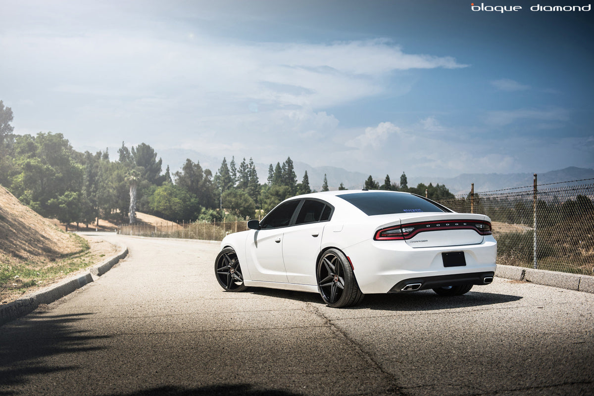 2015 Dodge Charger with BD-8 Wheels