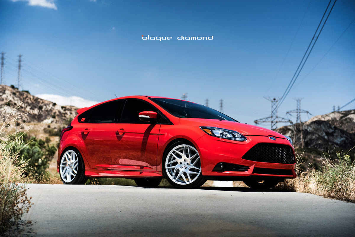 2014 Ford Focus Fitted With 19 Inch BD-3’s in Silver