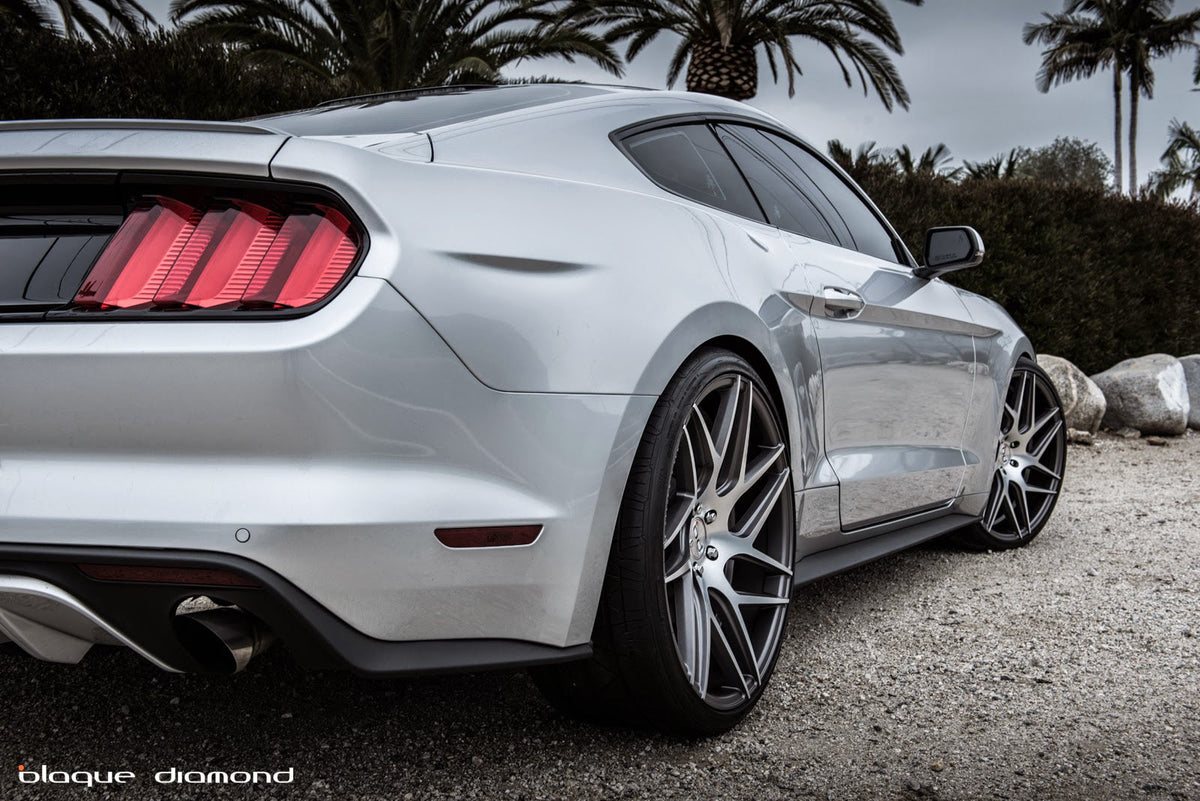 2015 Ford Mustang with 22 Inch BD-3’s in Matte Graphite Machine Face