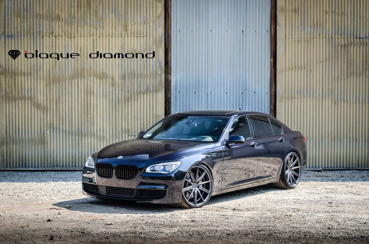 2015 BMW 750i fitted with 22 inch BD9’s in Graphite