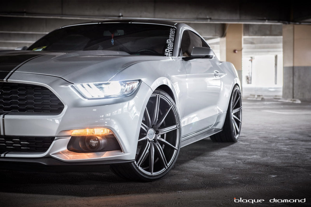 2015 Mustang Fitted with 22 Inch BD-9’s in Full Graphite