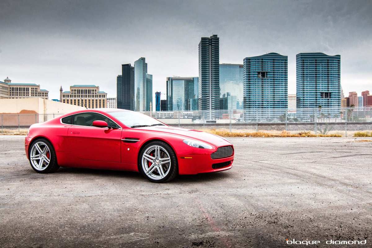 Aston Martin Vantage with 20 Inch BD-6 in Silver