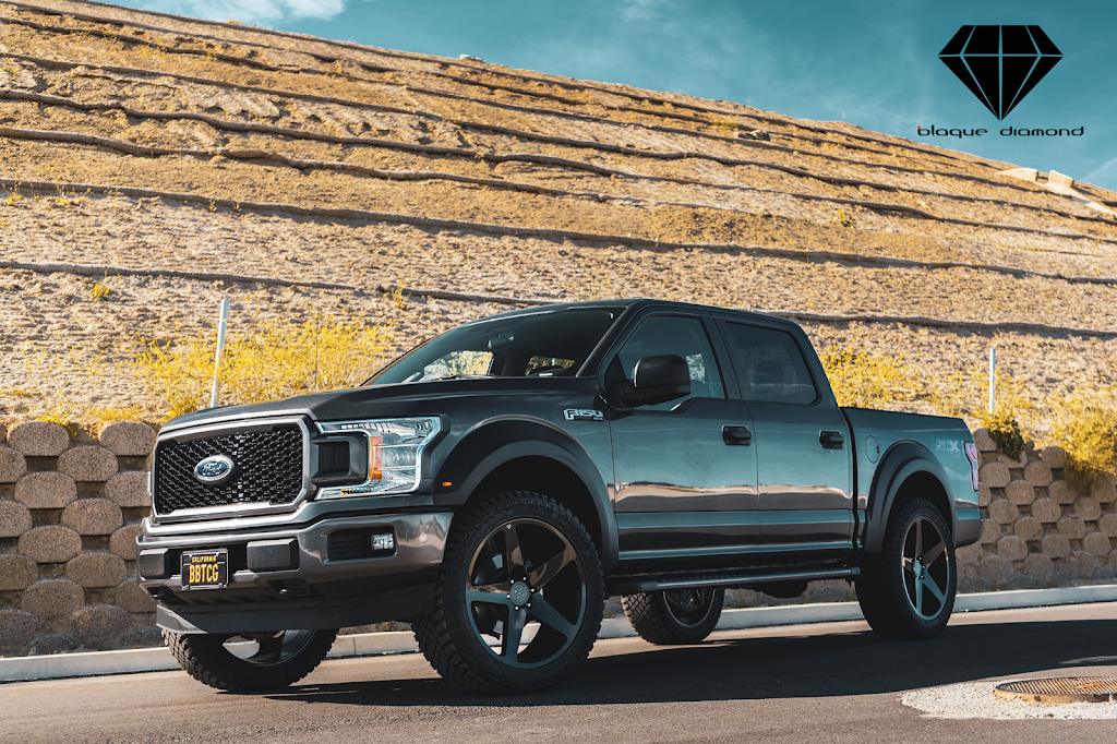 2018 Ford F-150 SXT on Concave 24″ Blaque Diamond BD-15