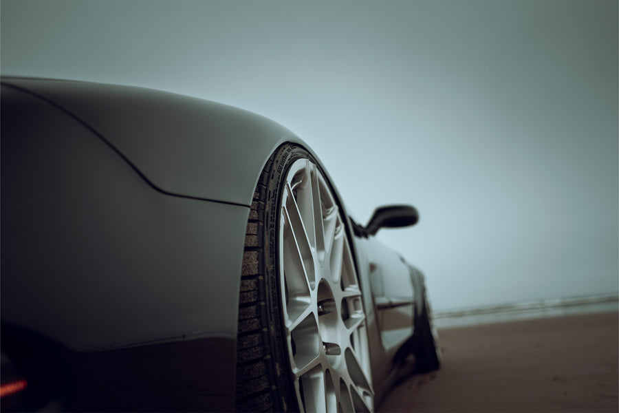 The Chevrolet Corvette stands tall as one of America's most iconic performance vehicles, a quintessential muscle car that has captivated generations of automotive enthusiasts. The C5 Corvette made its debut in 1996, eventually succeeded by the C6 Corvette in 2005. Renowned for its robust 5.7L LS1 engine, delivering 345 horsepower and 350 lb-ft of torque, the C5 was also notable for being the final model to feature the iconic popup headlights. This 2001 Chevrolet Corvette has undergone significan