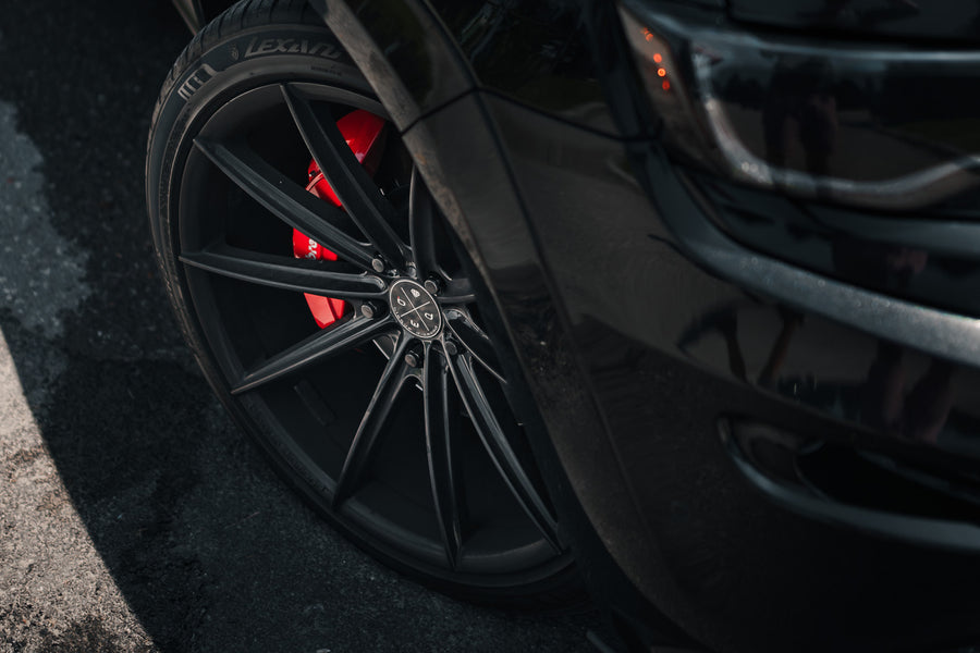 A 2016 Jeep SRT8 on 20 Inch Blaque Diamond BD-11 Gloss Black Wheels