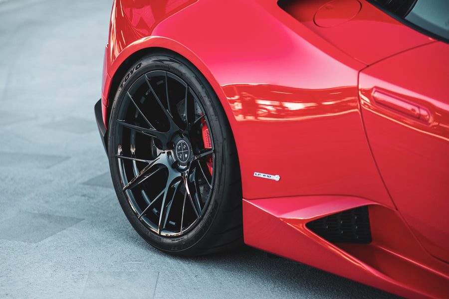 A 2016 Lamborghini Huracan on 20 Inch Blaque Diamond BD-F18 Gloss Black Wheels
