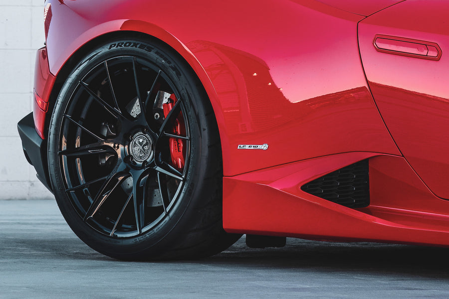 A 2016 Lamborghini Huracan on 20 Inch Blaque Diamond BD-F18 Gloss Black Wheels