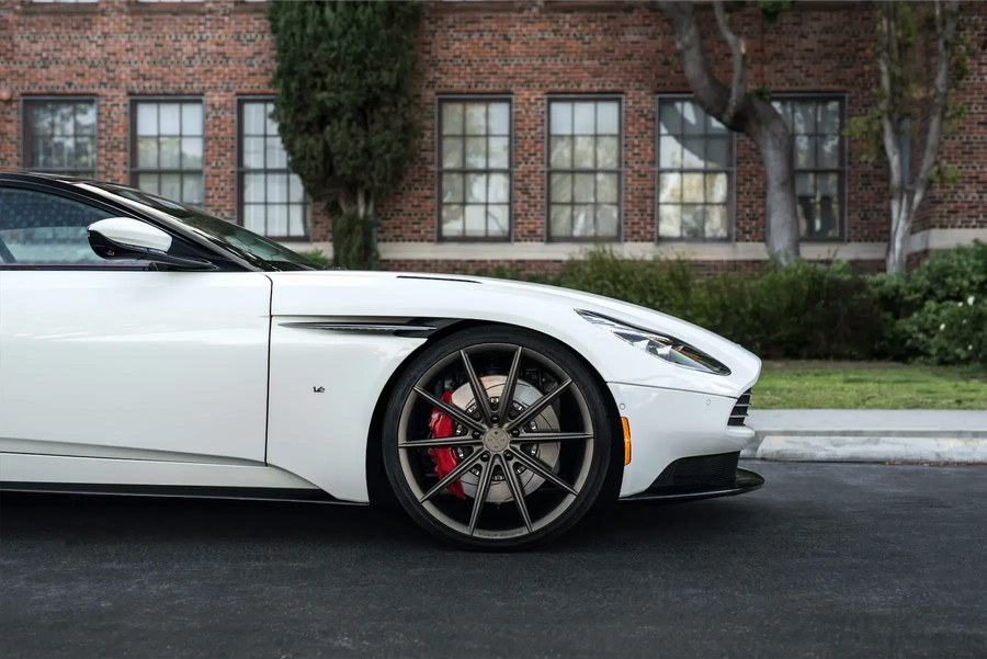 2017 Aston Martin DB11