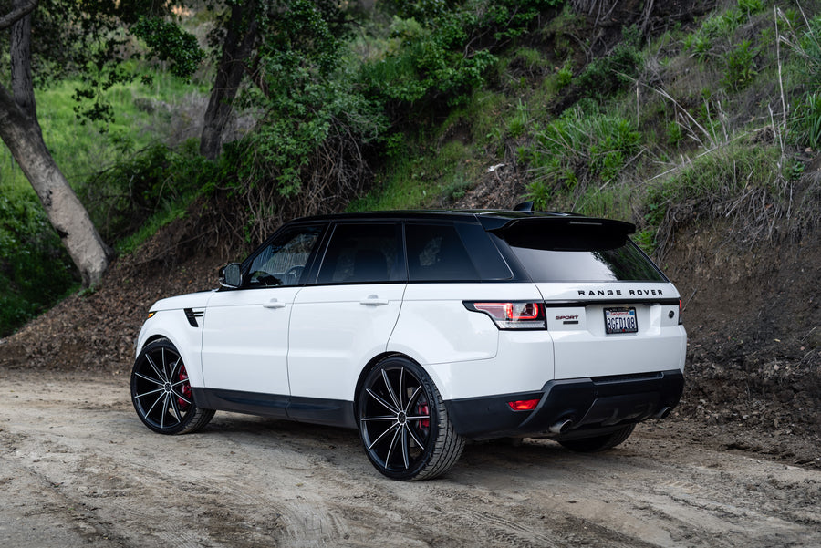 A 2018 Range Rover Sport on 20 Inch Blaque Diamond BD-11 Gloss Black Wheels