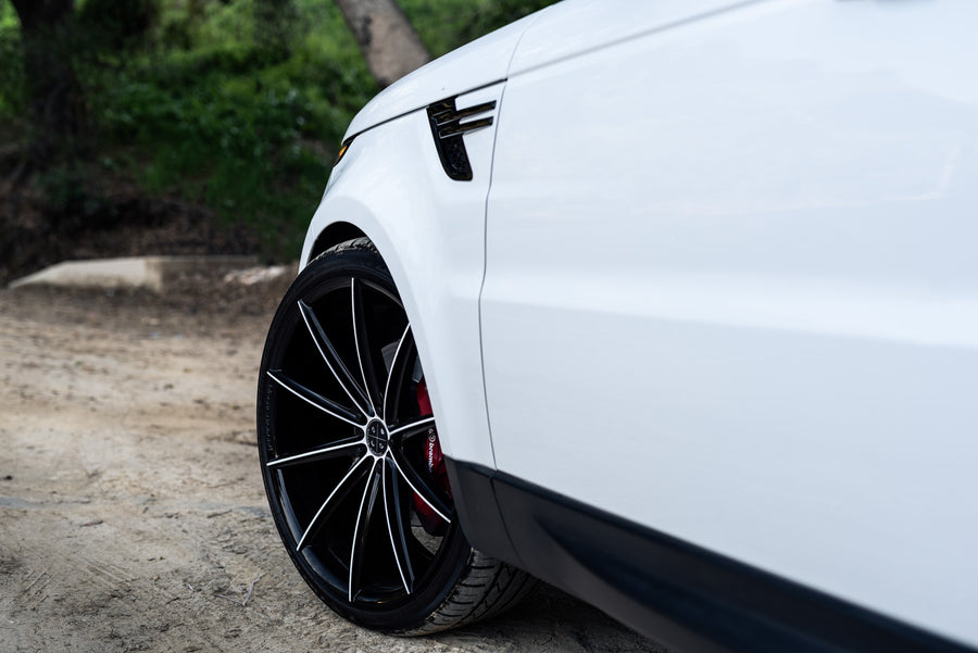 A 2018 Range Rover Sport on 20 Inch Blaque Diamond BD-11 Gloss Black Wheels