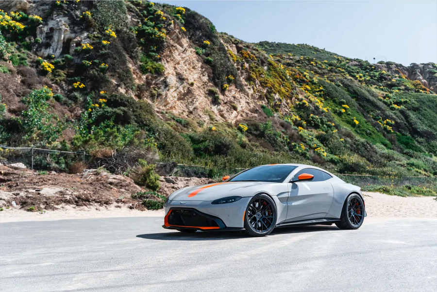 2020 Aston Martin Vantage