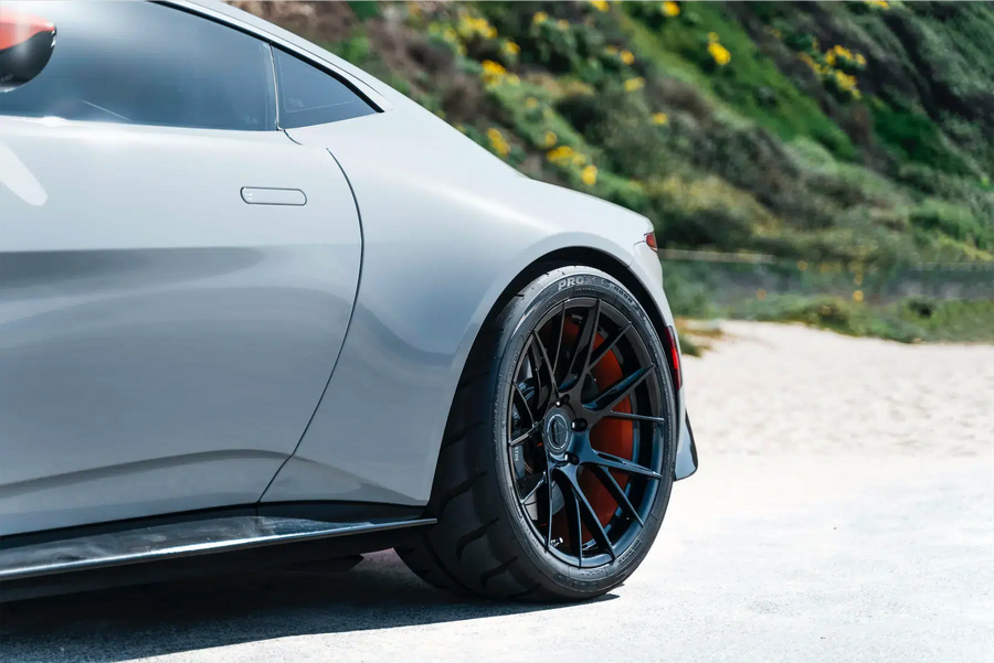 2020 Aston Martin Vantage