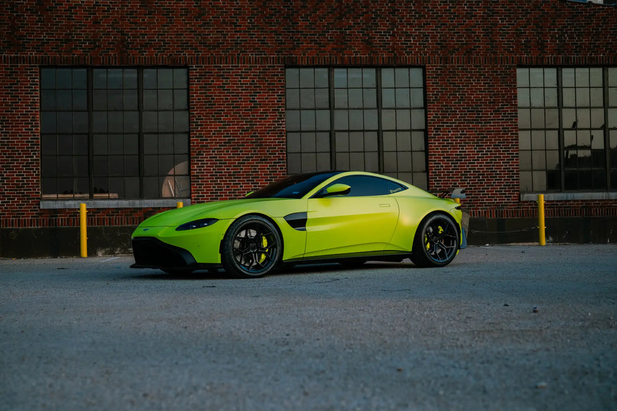 2022 Aston Martin Vantage