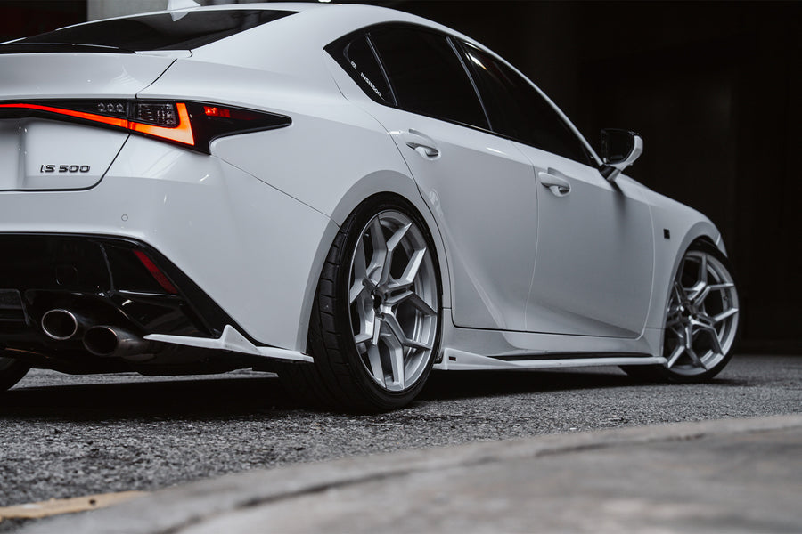 2023 Lexus IS500