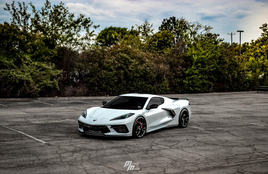 A 2020 Chevrolet Corvette C8 on Blaque Diamond BD-F25 Gloss Black Wheels