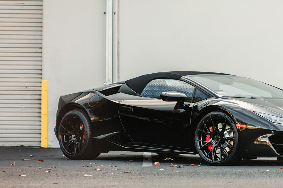 A 2017 Huracan on Blaque Diamond BD-F18 on Gloss Black Wheels