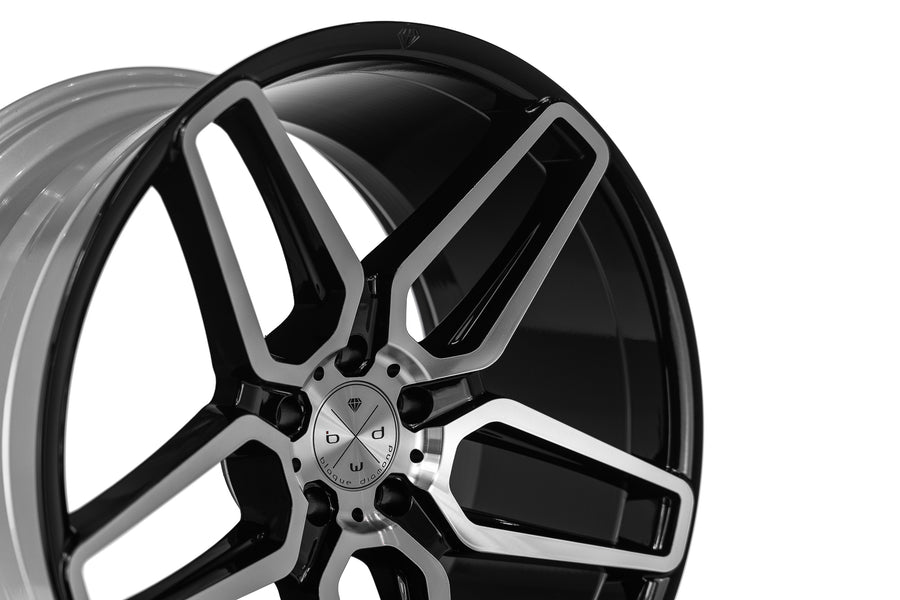 BD17-5 Silver Machined w/ Gloss Black Face