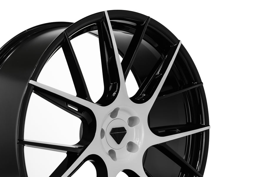 BD-F18 Gloss White Face w/ Gloss Black Barrel | Flow Forged Series Wheel