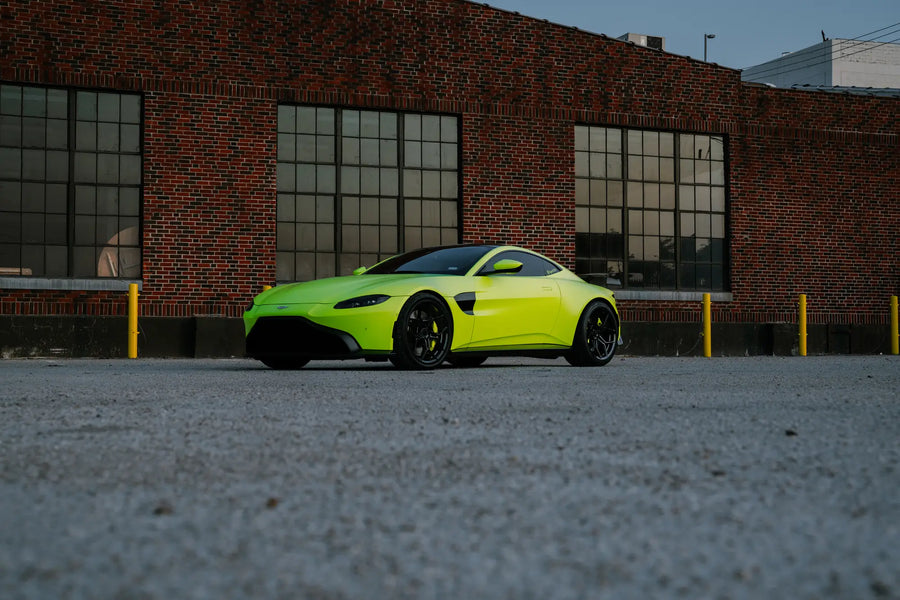 2022 Aston Martin Vantage