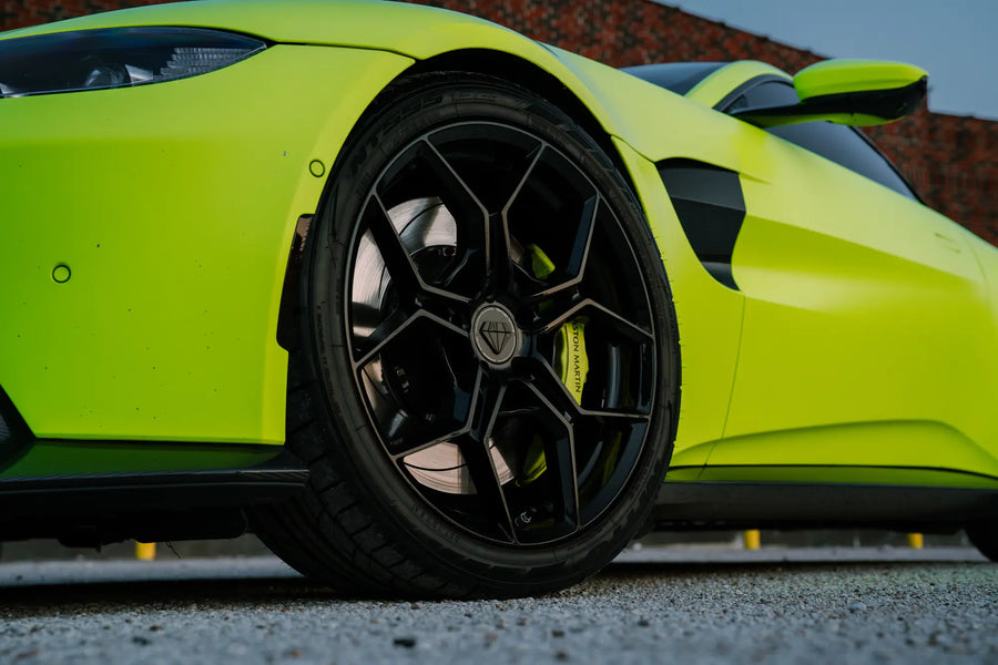 2022 Aston Martin Vantage