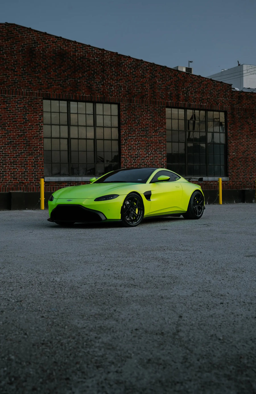2022 Aston Martin Vantage