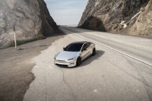 Tesla Model S Plaid on Blaque Diamond BD-F25 - Blaque Diamond Wheels