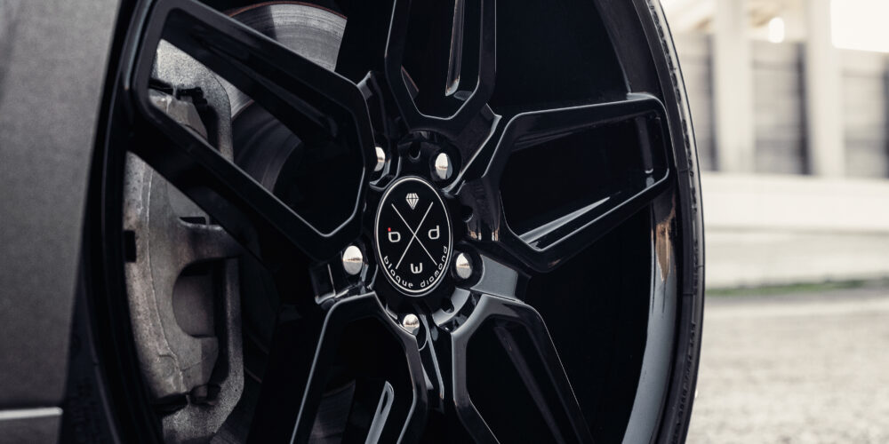 2017_Ford_Mustang_Blaque_Diamond_wheels_BD-17-5_Gloss_Black-11-1000x500