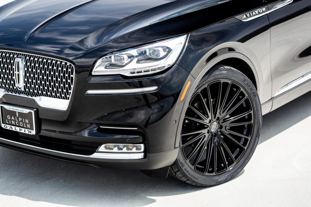 A 2023 Lincoln Aviator on Blaque Diamond BD-715 Gloss Black Wheels