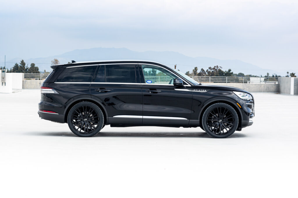 A 2023 Lincoln Aviator on Blaque Diamond BD-715 Gloss Black Wheels