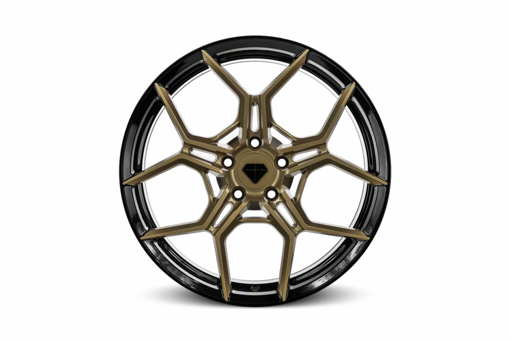 Blaque Diamond BD-F25 Custom Finish Gold with Gloss Black Flow Forged Series Wheel Product Photo