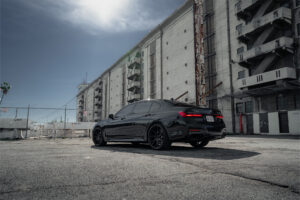 2020 BMW 750i X-Drive on Blaque Diamond F18 Gloss Black wheels.