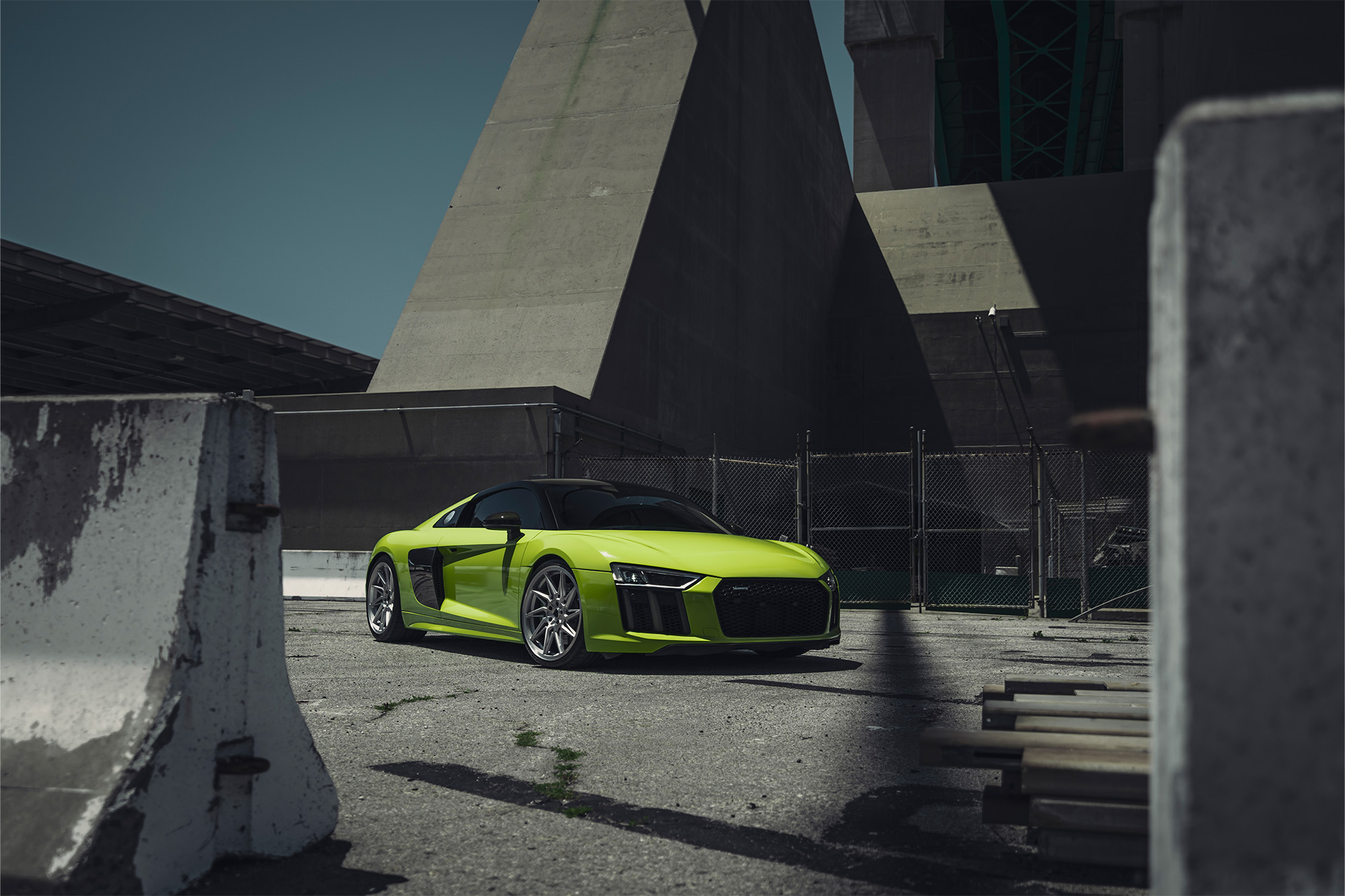 2018 Audi R8 on Blaque Diamond F29 wheels.