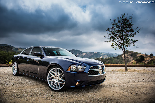 2013 Dodge Charger Fitted With 22 Inch BD-3’s in Silver